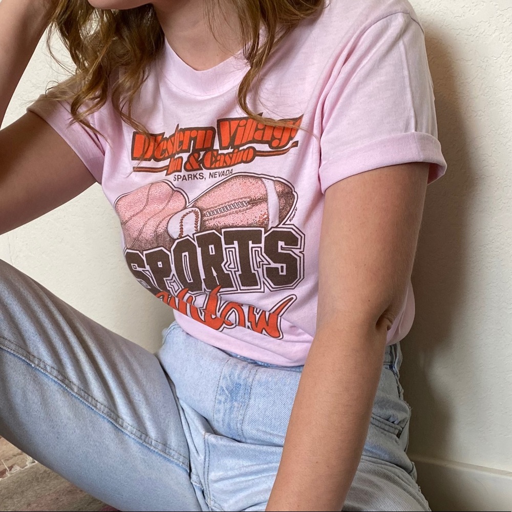 1987 Vintage Pink Reno Casino Souvenir T-Shirt